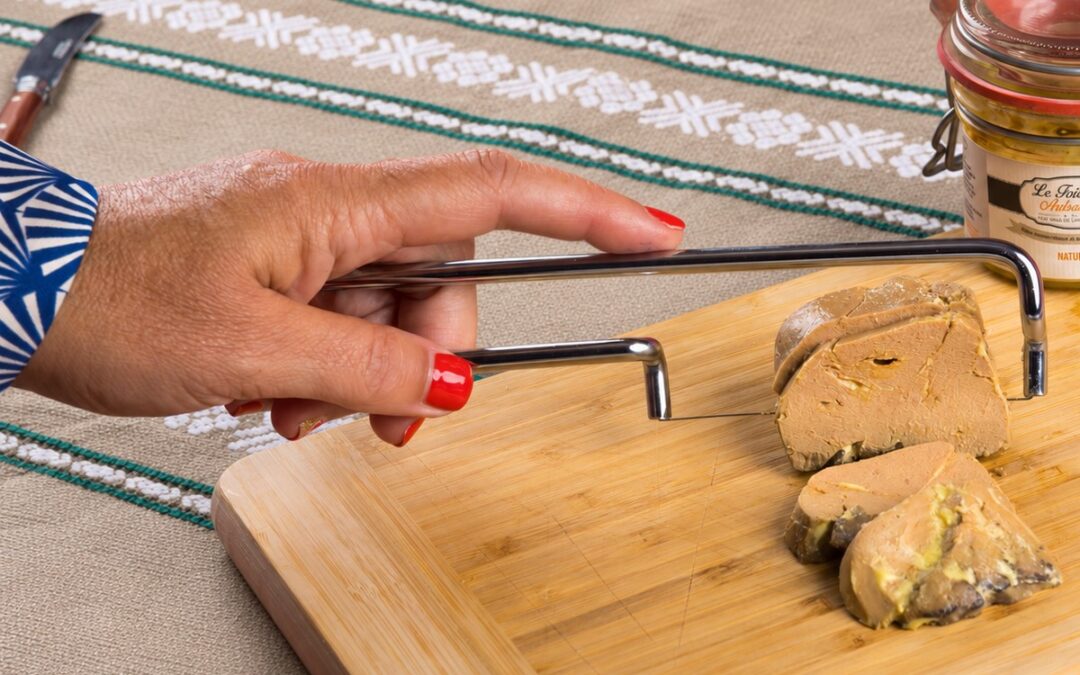 Come tagliare e servire il foie gras come uno chef